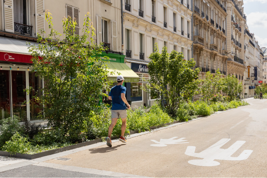 Photo: Rue aux écoles ; Rue de Moscou (rue). Credit: Guillaume Bontemps/Ville de Paris
